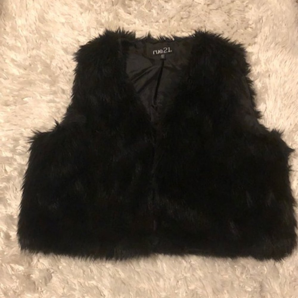 Rue21 Faux Fur Vest